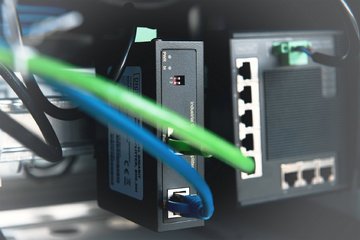DIGITUS Répartiteur industriel Gigabit PoE++, 802.3bt