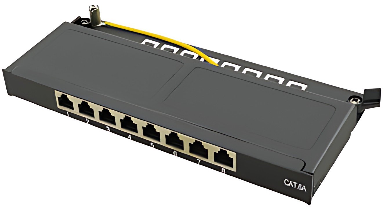 LogiLink Mini-panneau de brassage Cat.6A, 8 ports, noir