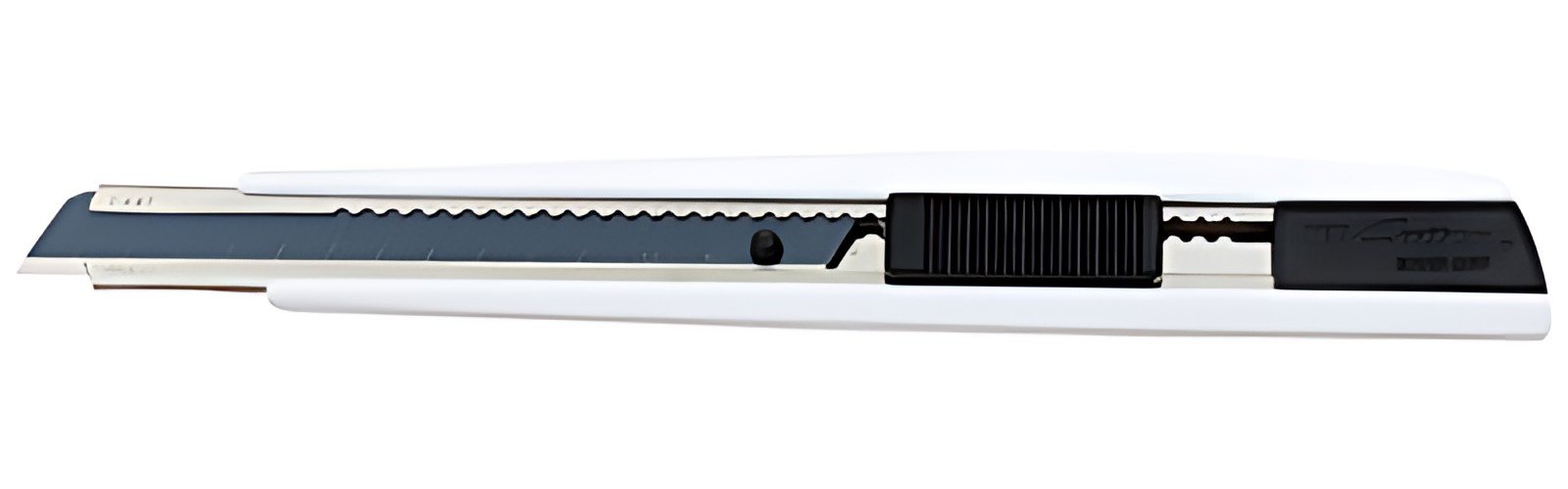 NT Cutter MNCR-A1 black & white, corps en plastique